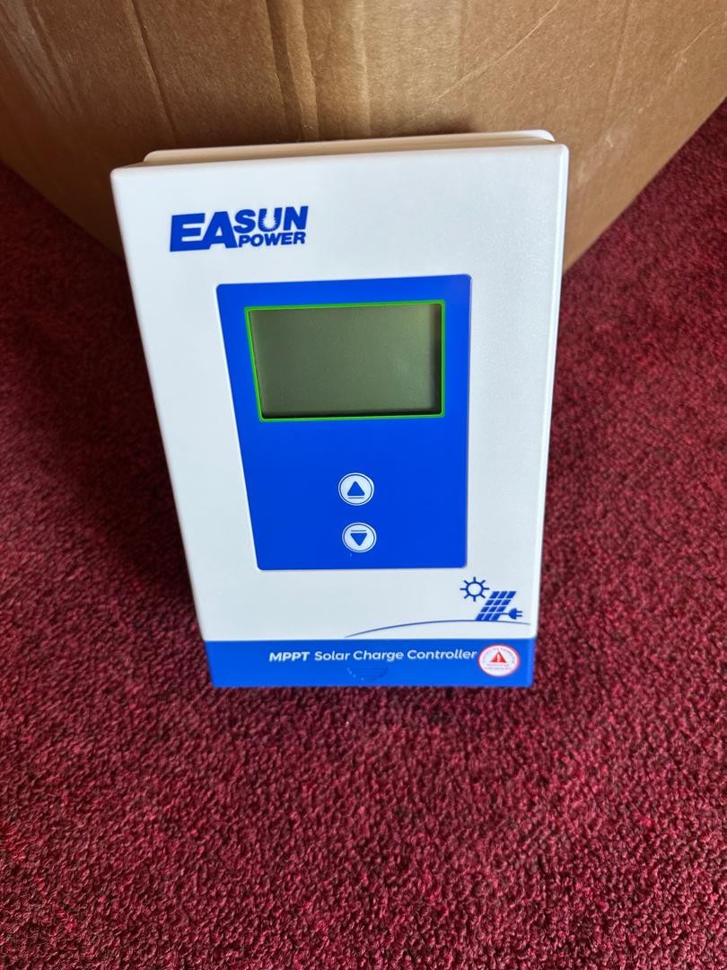 Easun MPPT Solar Charger Controller 40A 12/24V Uganda